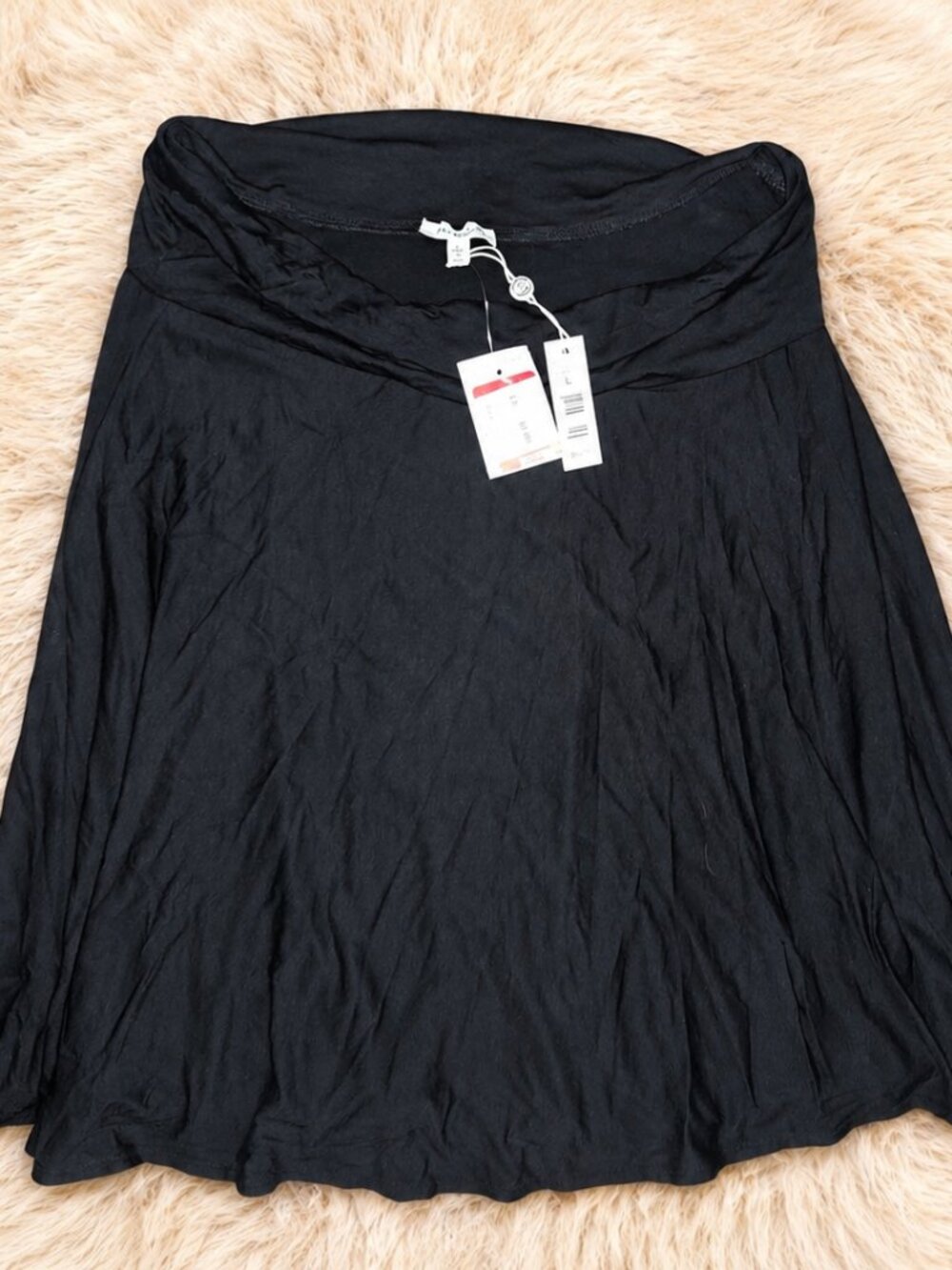 Woman’s Skirt - Size: L – New With Tags